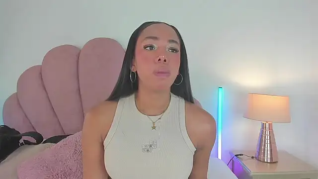 Nicole Paradise online show from 28, 3, 2026