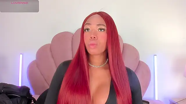 Snapshot of Nicole_Paradise chatting on 8, 5, 2026 Nicole Paradise online show from 8, 5, 2026