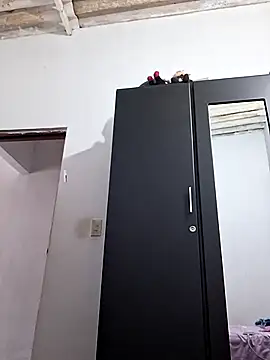 Mia-funny20 online show from 1, 12, 2025