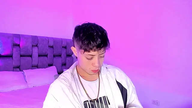 MarcusCollinss  online show from 11, 12, 2024