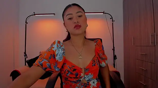 cloy baby   online show from 6, 4, 2026