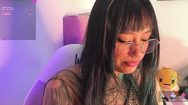 Snapshot of Akari1_Mischief chatting on 1, 1, 2025 Akari1 Mischief online show from 1, 1, 2025