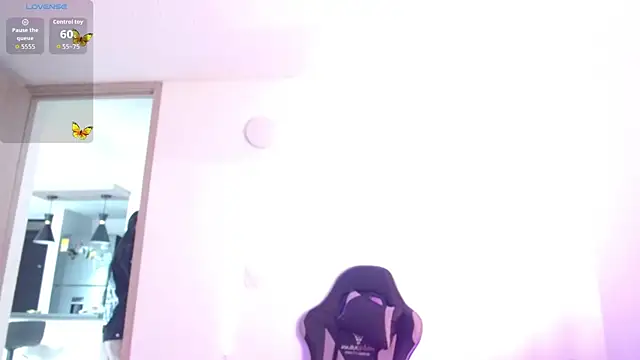 Layna cold online show from 24, 2, 2026