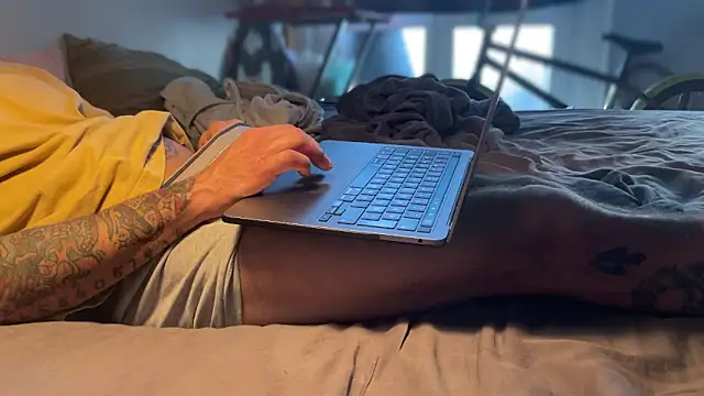 Snapshot of kameray12 chatting on 9, 3, 2025 kameray12 online show from 9, 3, 2025