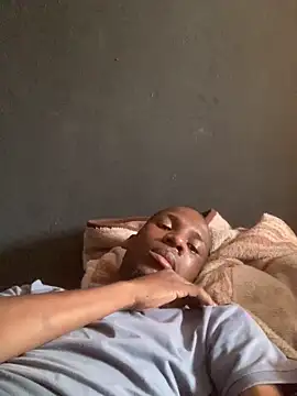 Snapshot of DManL chatting on 22, 12, 2025 DManL online show from 22, 12, 2025