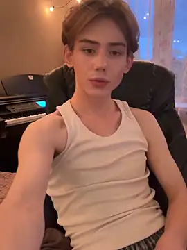 Snapshot of Ohnosashaa chatting on 13, 10, 2025 Ohnosashaa online show from 13, 10, 2025