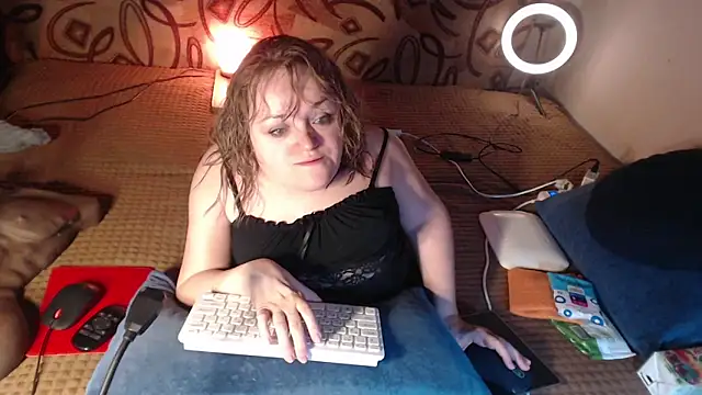 Snapshot of MiniNatalie chatting on 29, 1, 2025 MiniNatalie online show from 29, 1, 2025