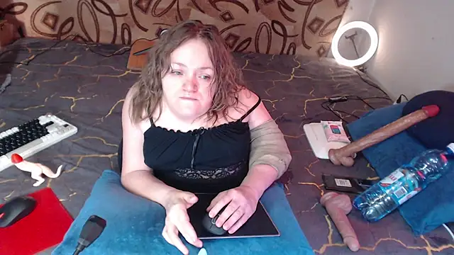 Snapshot of MiniNatalie chatting on 21, 2, 2025 MiniNatalie online show from 21, 2, 2025