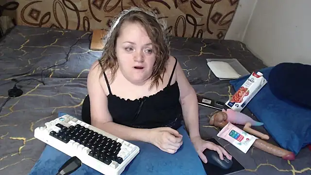 Snapshot of MiniNatalie chatting on 24, 2, 2025 MiniNatalie online show from 24, 2, 2025