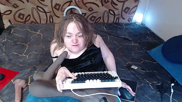 Snapshot of MiniNatalie chatting on 17, 3, 2025 MiniNatalie online show from 17, 3, 2025