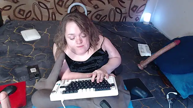 Snapshot of MiniNatalie chatting on 19, 3, 2025 MiniNatalie online show from 19, 3, 2025