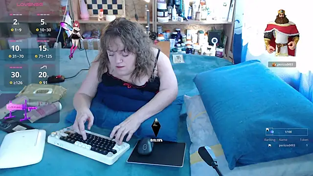 Snapshot of MiniNatalie chatting on 18, 10, 2025 MiniNatalie online show from 18, 10, 2025