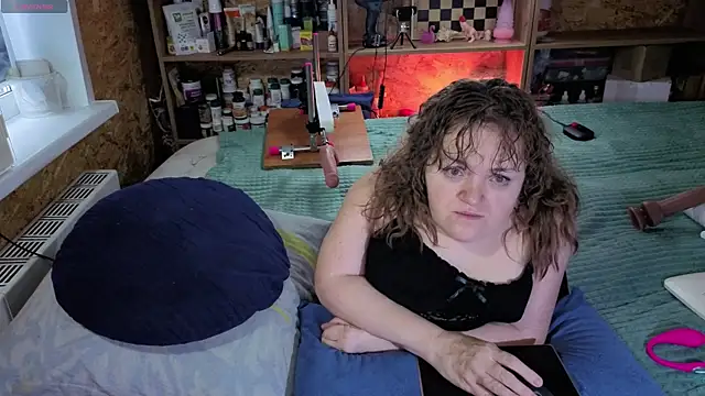 MiniNatalie online show from 13, 11, 2025