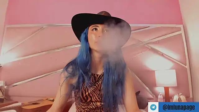 Snapshot of Lunapage chatting on 10, 2, 2025 Lunapage online show from 10, 2, 2025