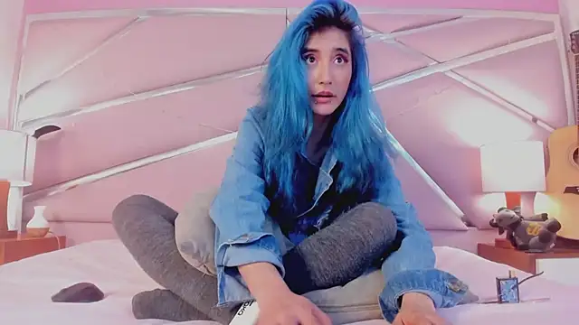 Snapshot of Lunapage chatting on 7, 3, 2025 Lunapage online show from 7, 3, 2025