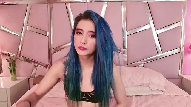 Snapshot of Lunapage chatting on 4, 10, 2025 Lunapage online show from 4, 10, 2025