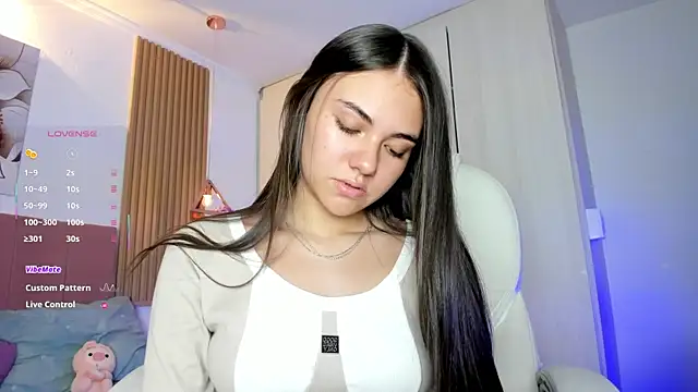mia nevaeh online show from 12, 5, 2026