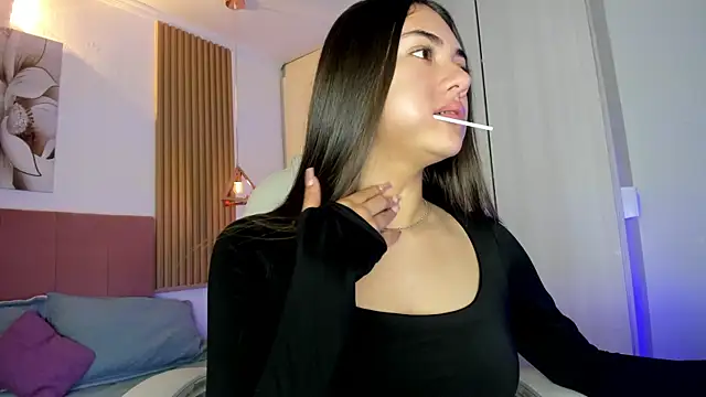 mia nevaeh online show from 2, 7, 2026