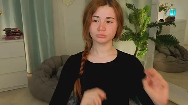Snapshot of Freckle_Diyana chatting on 1, 6, 2026 Freckle Diyana online show from 1, 6, 2026