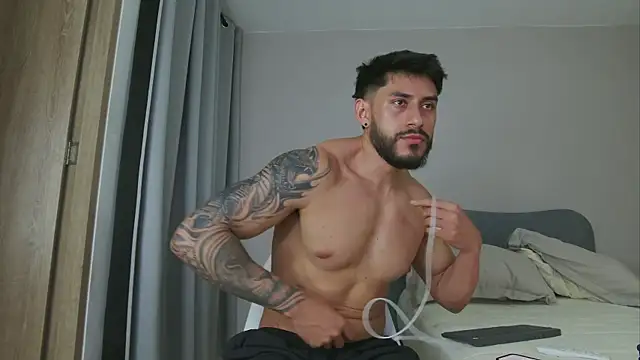 Snapshot of alexxxmachine chatting on 29, 10, 2025 alexxxmachine online show from 29, 10, 2025