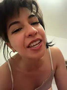 BitchyBratxxx online show from 13, 3, 2026