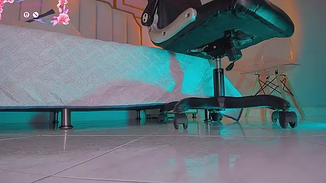 charlotte  grey online show from 16, 2, 2026