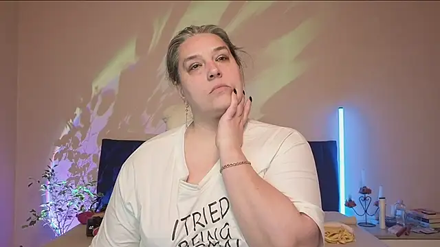 Snapshot of Niter chatting on 23, 4, 2026 Niter online show from 23, 4, 2026
