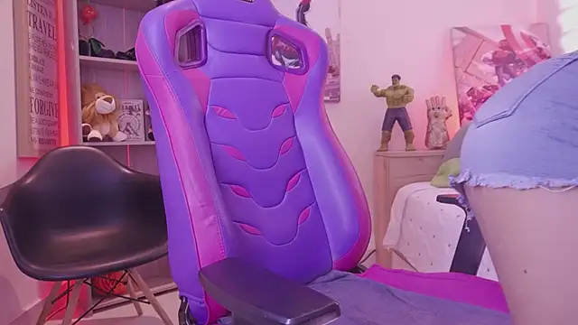 madelyn rose  online show from 15, 4, 2026