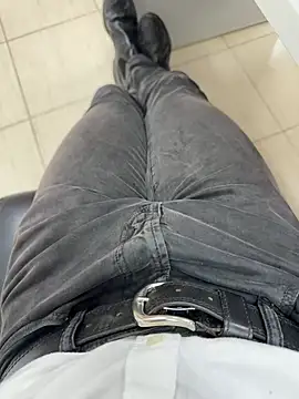 Snapshot of hotisraeli chatting on 26, 12, 2024 hotisraeli online show from 26, 12, 2024