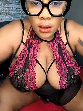 Snapshot of ExclusiveLeexx chatting on 21, 12, 2024 ExclusiveLeexx online show from 21, 12, 2024