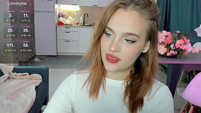 CarolineLovers online show from 5, 12, 2024