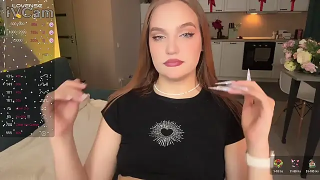 CarolineLovers online show from 2, 2, 2025