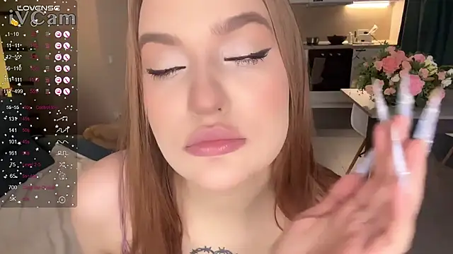 CarolineLovers online show from 11, 2, 2025