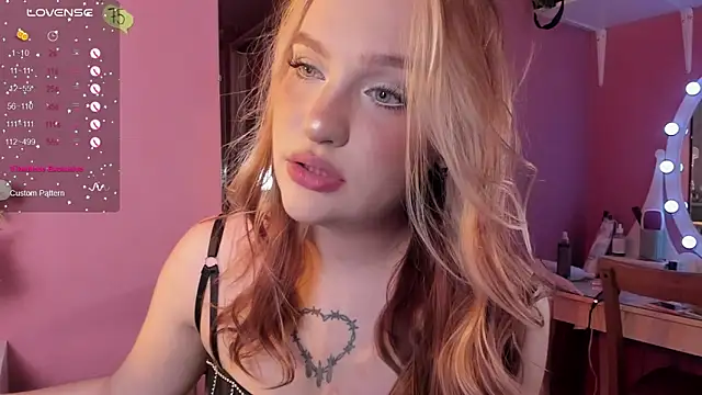 CarolineLovers online show from 15, 11, 2025