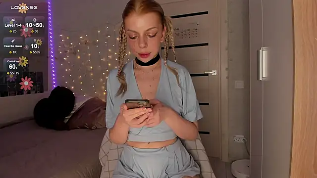 Snapshot of Hannah_Carr chatting on 19, 2, 2025 Hannah Carr online show from 19, 2, 2025