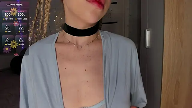 Snapshot of Hannah_Carr chatting on 20, 2, 2025 Hannah Carr online show from 20, 2, 2025