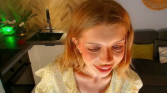 Snapshot of Hannah_Carr chatting on 13, 6, 2026 Hannah Carr online show from 13, 6, 2026