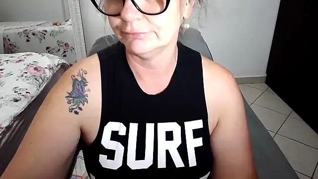 Snapshot of Micchellina chatting on 2, 12, 2024 Micchellina online show from 2, 12, 2024