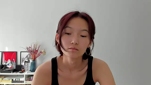 Snapshot of ailey_chao chatting on 3, 10, 2025 ailey chao online show from 3, 10, 2025