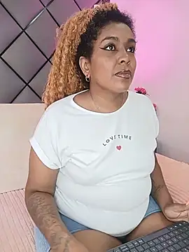 Snapshot of ELLA_KELLY chatting on 27, 6, 2026 ELLA KELLY online show from 27, 6, 2026