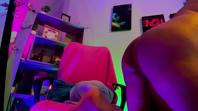 kuromi69 online show from 15, 10, 2025