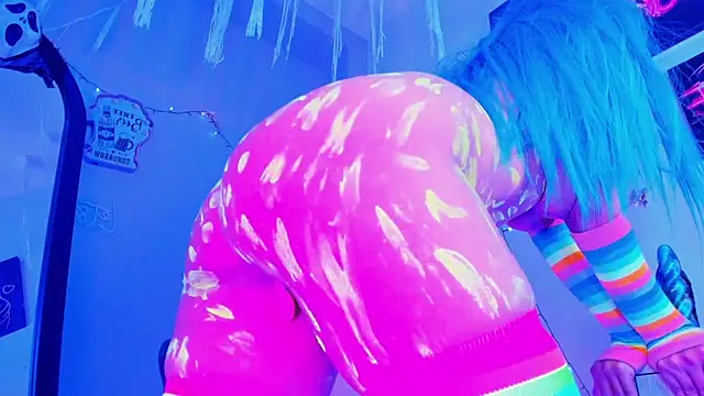 kuromi69 online show from 2, 4, 2026