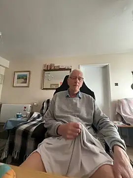 Snapshot of cutaboverest chatting on 6, 2, 2026 cutaboverest online show from 6, 2, 2026