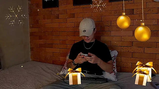 Ares Dickson online show from 2, 12, 2024