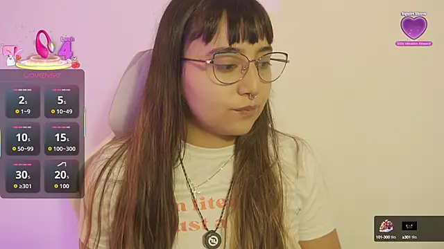 Snapshot of emitaa17228o chatting on 2, 10, 2025 emitaa17228o online show from 2, 10, 2025