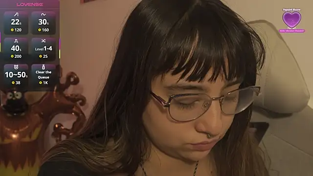 Snapshot of emitaa17228o chatting on 2, 11, 2025 emitaa17228o online show from 2, 11, 2025