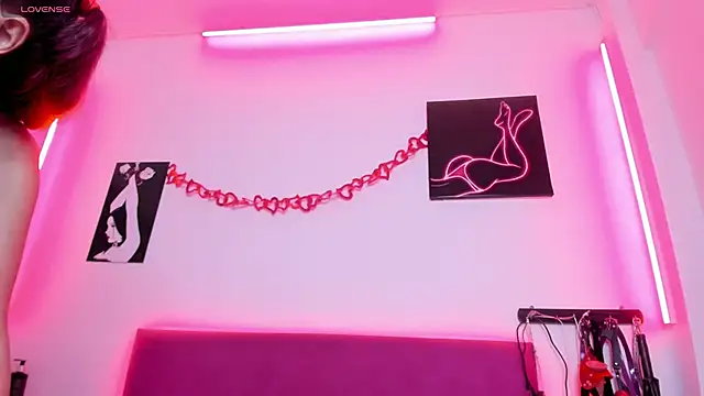 Little Naughtty online show from 15, 2, 2025