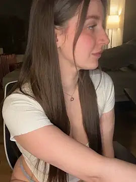 nerdynina online show from 21, 4, 2026