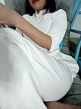 Snapshot of ___Erin___ chatting on 10, 9, 2025 Erin online show from 10, 9, 2025
