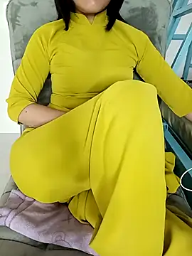 Snapshot of ___Erin___ chatting on 12, 9, 2025 Erin online show from 12, 9, 2025